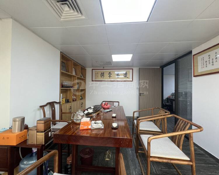 天河区广州东站小面积办公室出租房产证面积123平拎包入驻