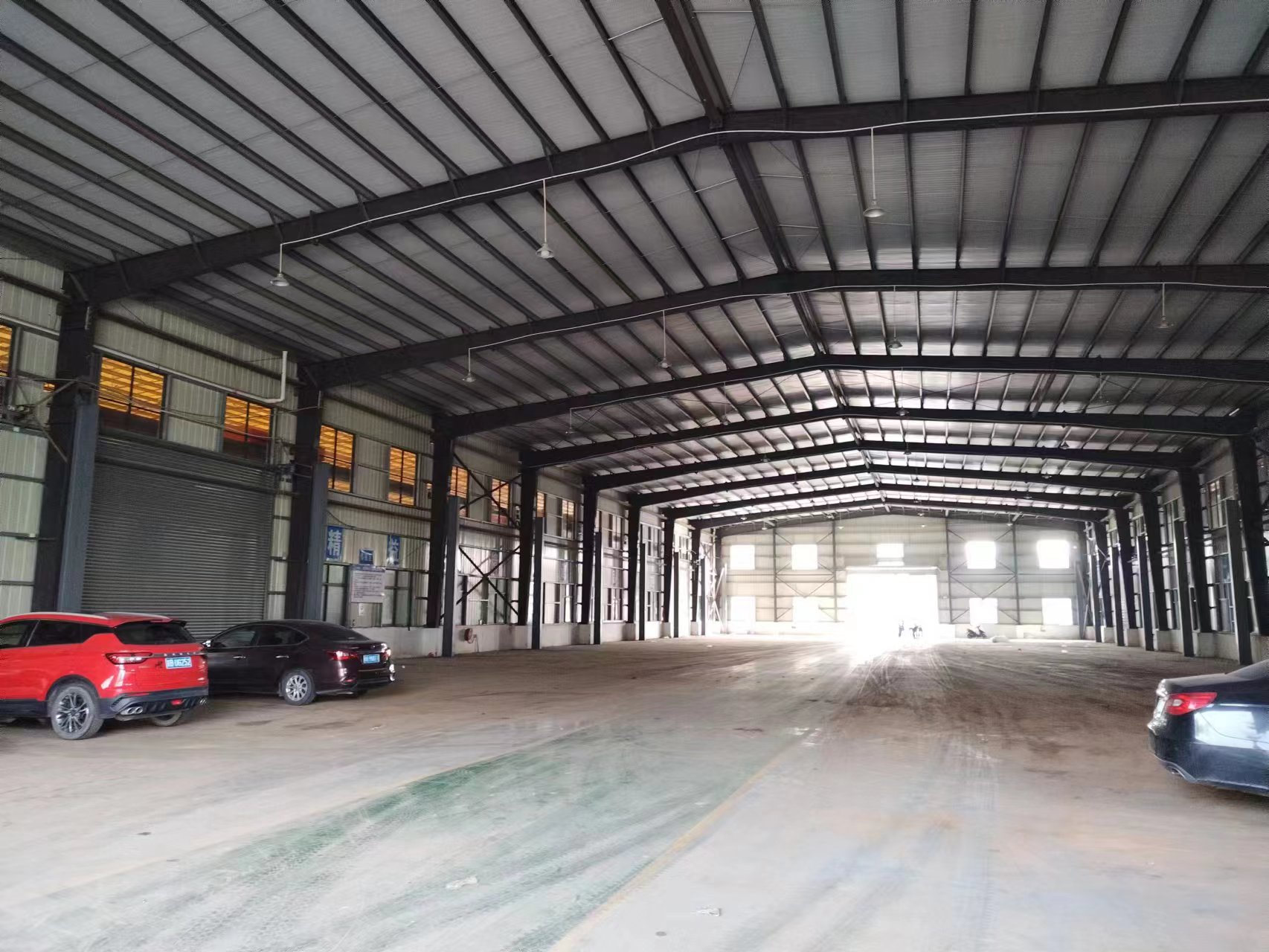 南庄新出单一层钢结构厂房仓库，价格便宜，交通方便，滴水13米