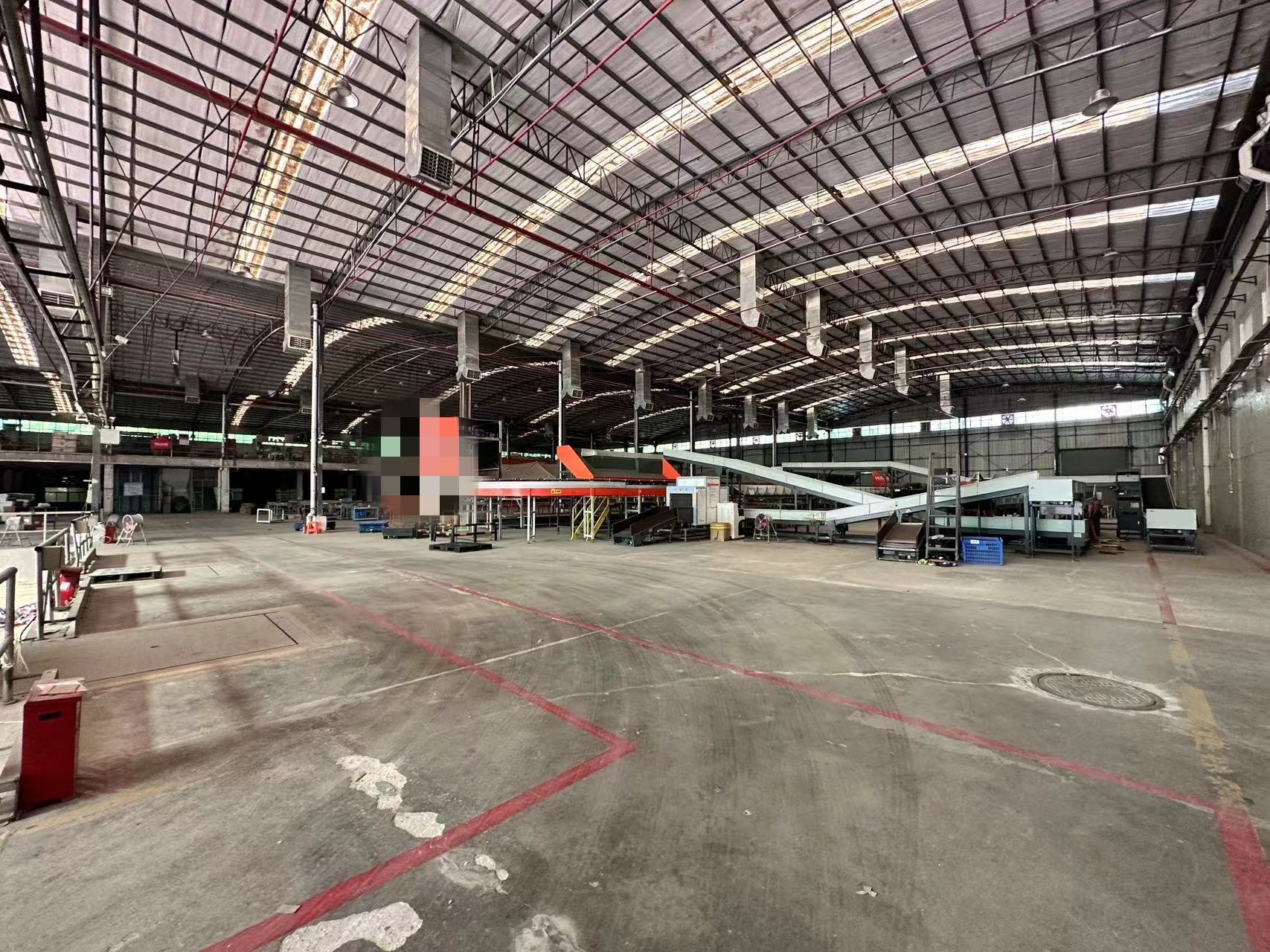 大朗新出独院钢构厂房总面积17500平。可做物流仓库