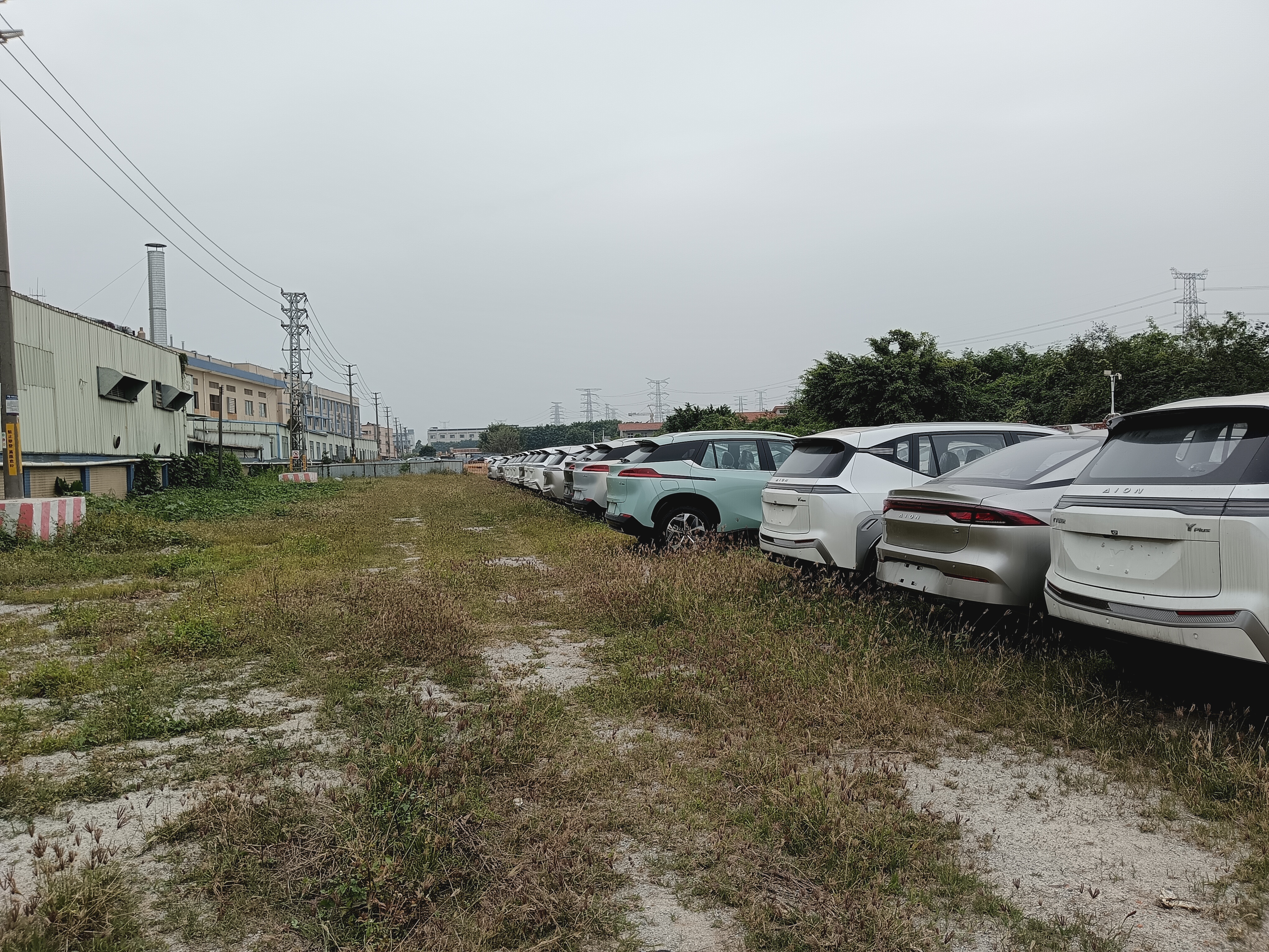 厚街原房东土地出租，1000平起分，周边无居民，已做沙石硬化6