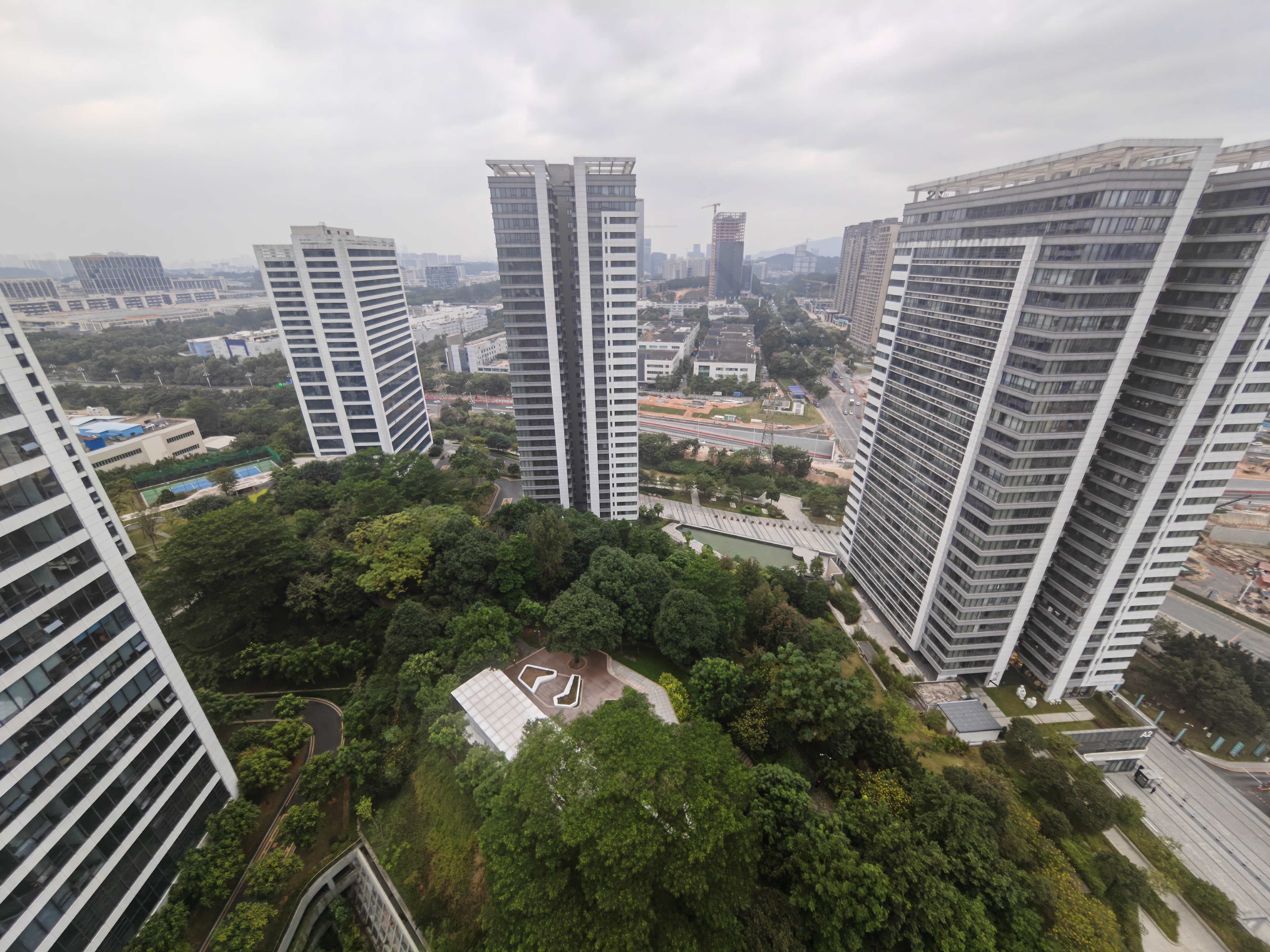 黄埔区地铁口上盖（精装修写字楼出租309平）带隔间拎包即住3