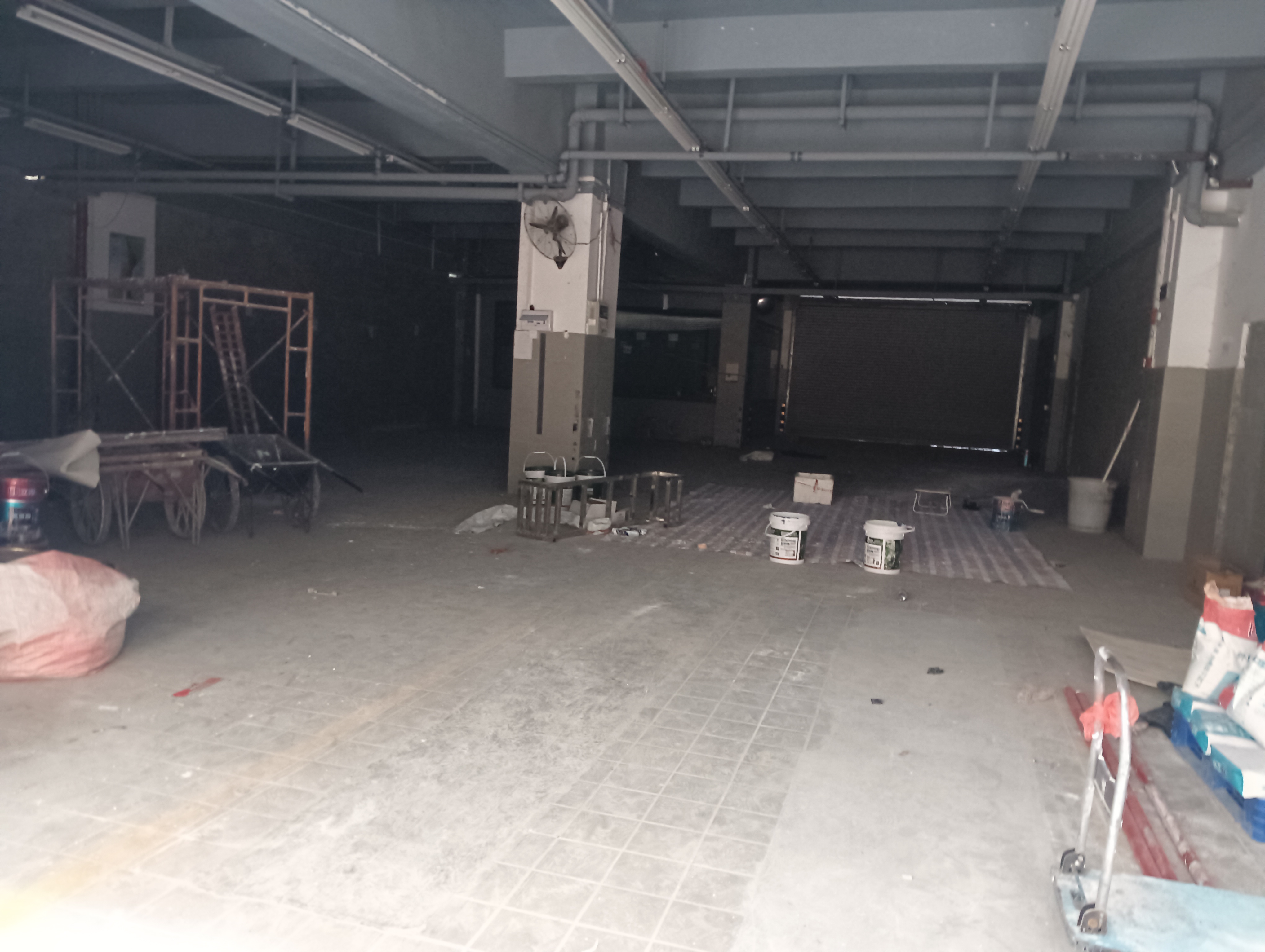 新安兴东地铁附近园区一楼500平米带店面出租可做仓库厂房生产
