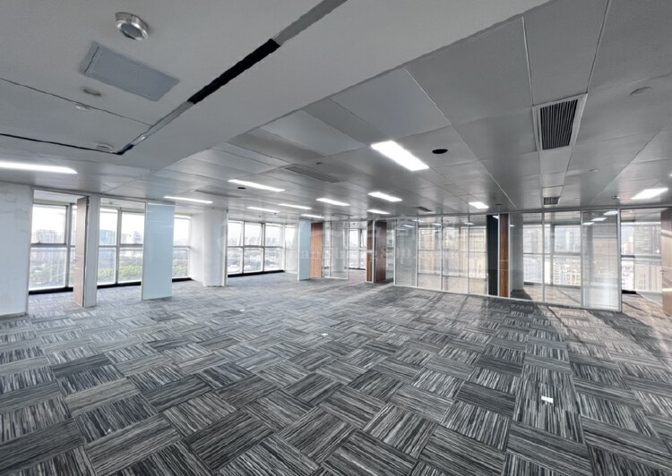 科技园免租期5个月甲级写字楼整层2300平精装修高层看海景3
