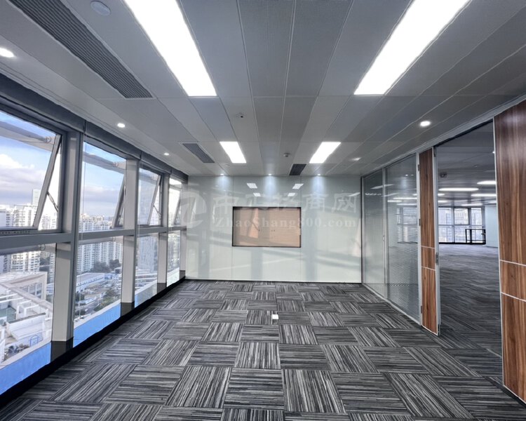 科技园免租期5个月甲级写字楼整层2300平精装修高层看海景