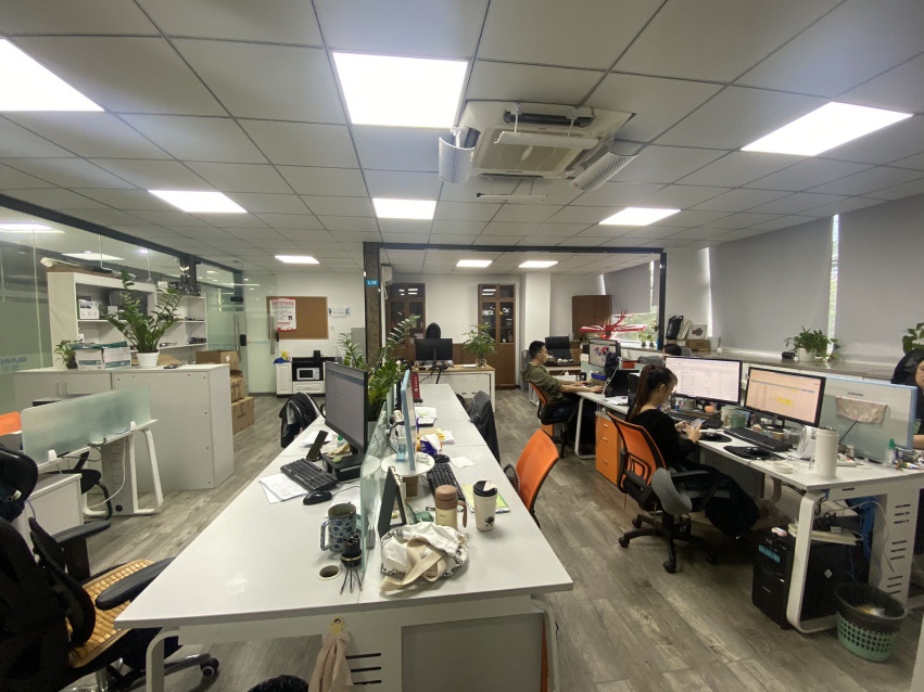工作日看房，月底空、深圳软件园一期面  积：228平