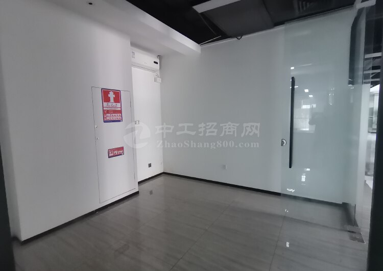 深圳福永地铁口252平精装修办公室，3+1格局，采光好5
