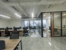 知识城地铁口海丝中心精装修办公室出租240平米，带办公家具，