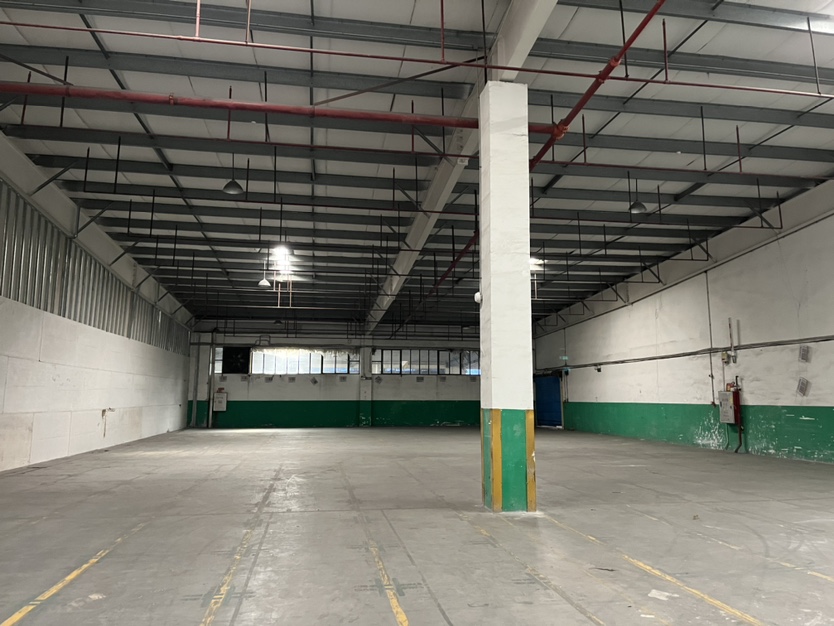 黄埔科学城科珠路边独立一层一户820平厂房出租，可做仓库
