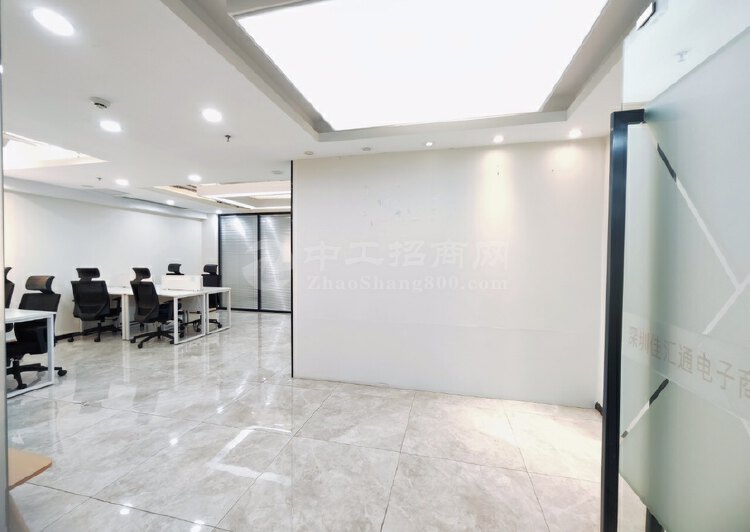 深圳湾科技生态园190平精装修带家私办公室出租2