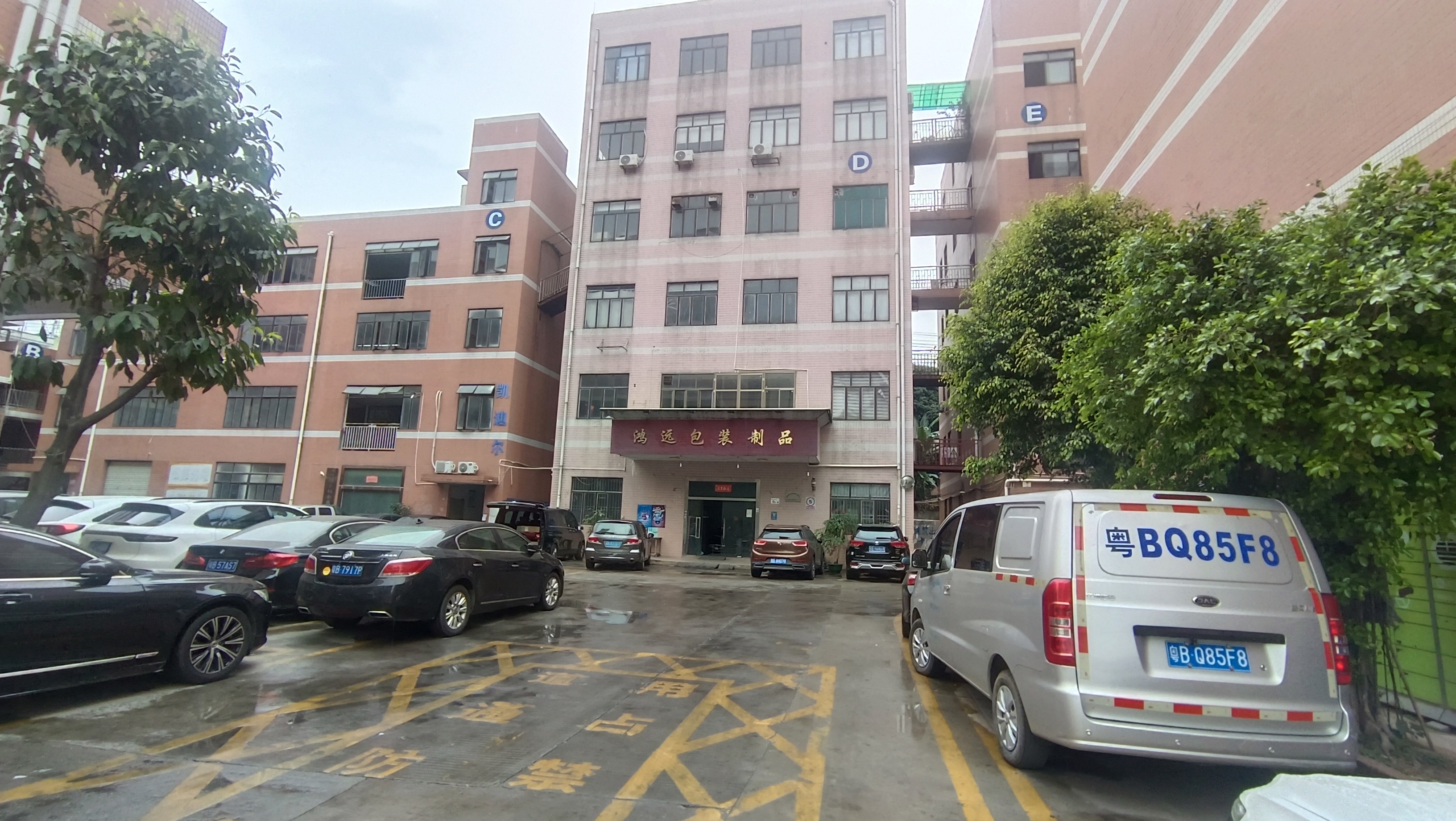 平湖新南社区工业园单层450平厂房仓库出租，