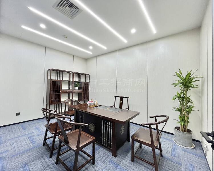 黄埔区双地铁口附近新出小面积办公室招租面积80~500方。
