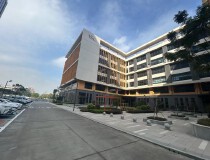 黄埔东区开发区，新出楼上单层面积2000平方，价格20块′平