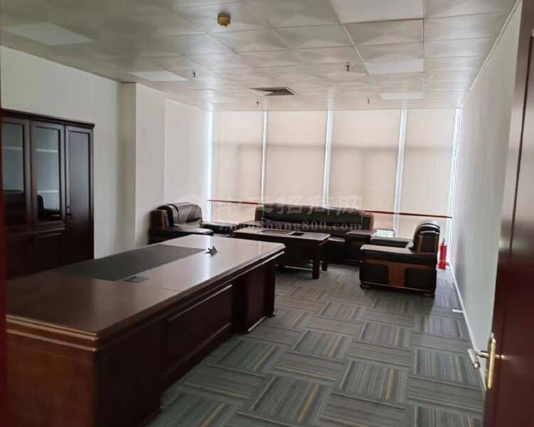 黄埔科学城地铁上盖总部大楼精装修办公室1038平另有小面积