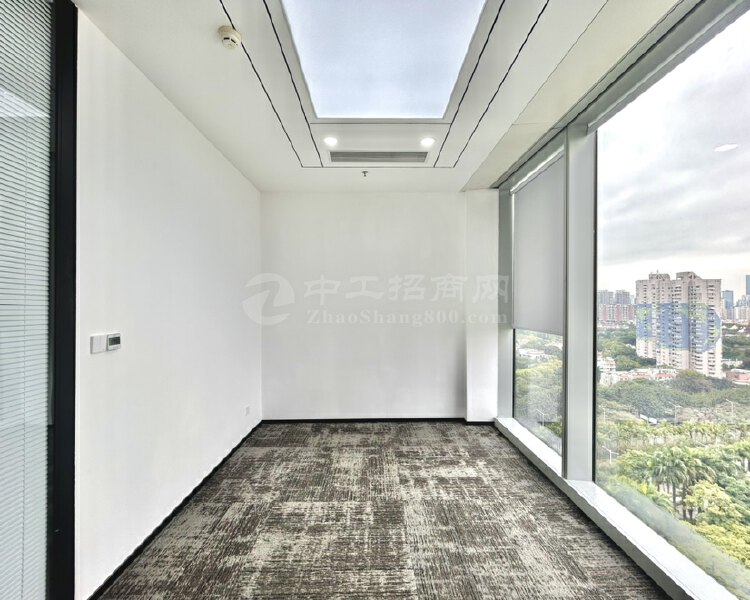 华侨城大厦地铁口高层精装小户型落地窗配家私特价88.88/平