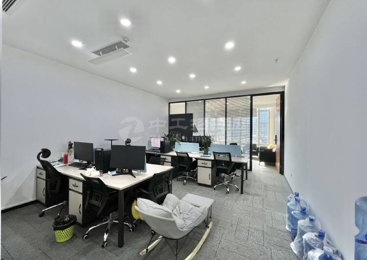 南山科技园精装办公室，超甲级写字楼，采光好户型方正可定义4