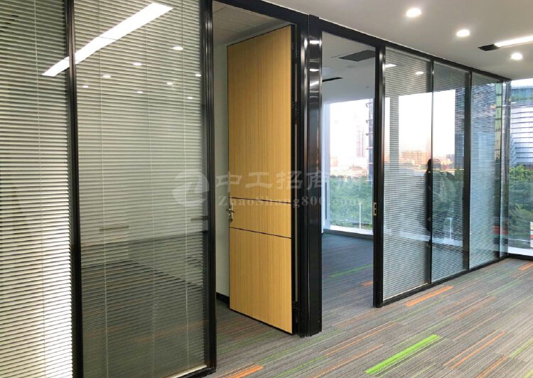 广州市增城区中新精装修办公室80平方出租1