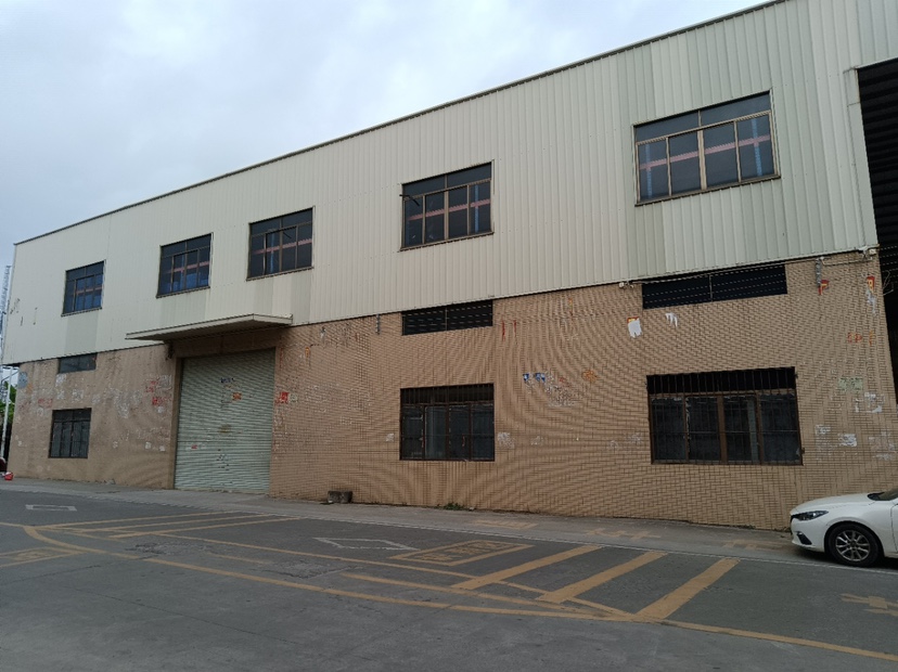 金山村工业区厂房1260平方适合游戏机组装仓库行业可进出拖挂