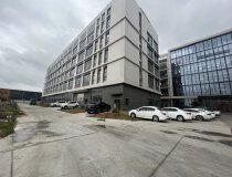 黄圃镇新出独栋标准厂房7500平方米出租，行业不限