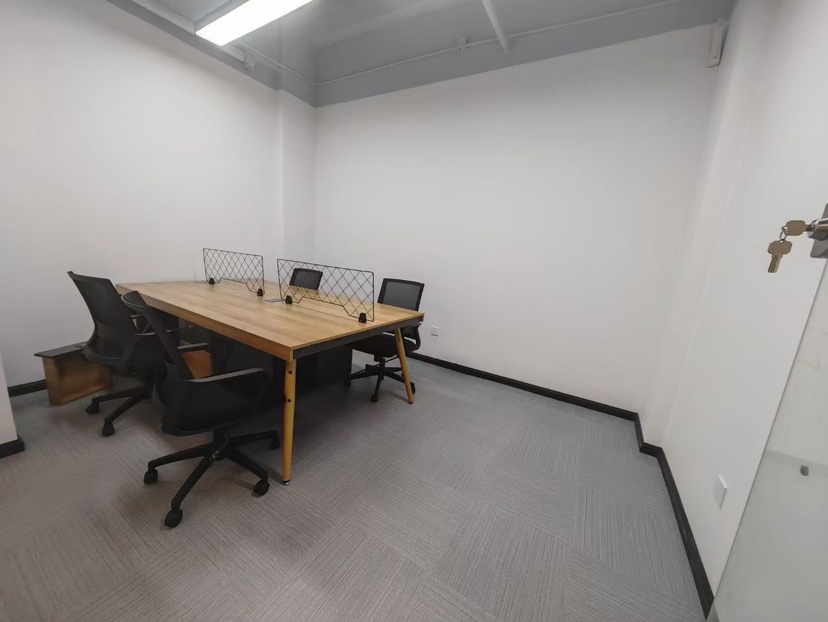 初创企业观澜松元围创值空间，小户型办公室，领包入住