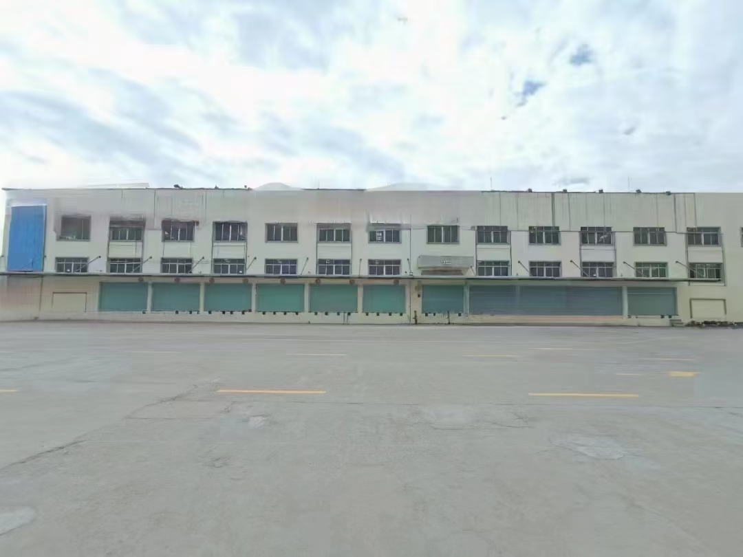 坂田杨美5000平仓库，带卸货平台，可同时进20台大货车出租