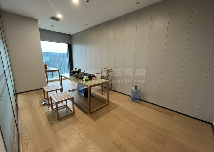 锦龙地铁口坪山创新广场甲级写字楼150平精装办公室出租带家私5