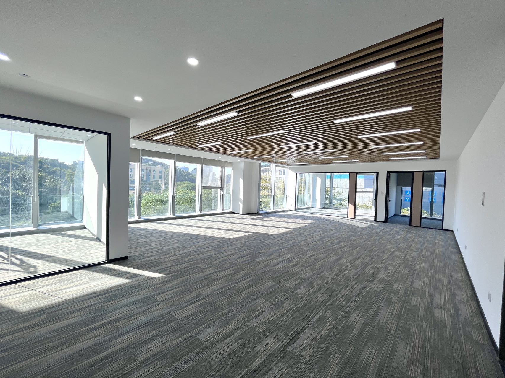 黄埔科学城全新精装修办公室120-360平，可整层整栋