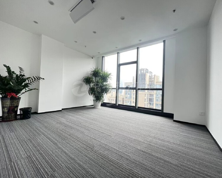 西乡银田创意园4+1格局精装办公室3面采光带家具可申请补贴