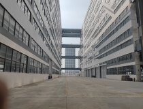顺德区乐从水藤工业区精装修2500平原房东五吨货梯