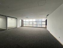 龙岗大运新城地铁甲级写字楼精装办公室328平出租可注册易招工