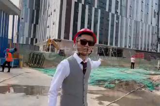 深圳石岩紧挨龙华20万平大型工业园厂房办公室仓库出租！