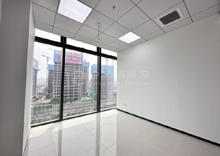 福永塘尾地铁口甲级写字楼288平，私家一格局，精装修交通方便5