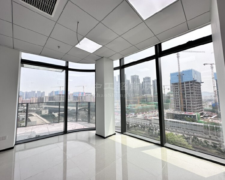 福永塘尾地铁口甲级写字楼288平，私家一格局，精装修交通方便