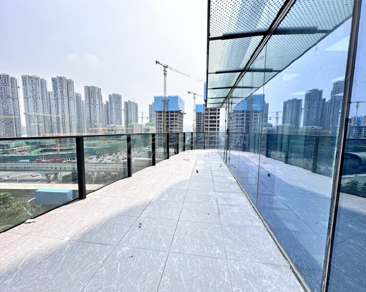 福永塘尾地铁口甲级写字楼288平，私家一格局，精装修交通方便
