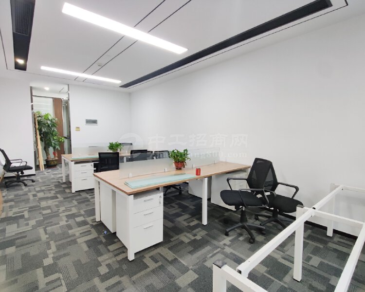 南山科技园大族创新大厦78平精装修配全套办公家具出租