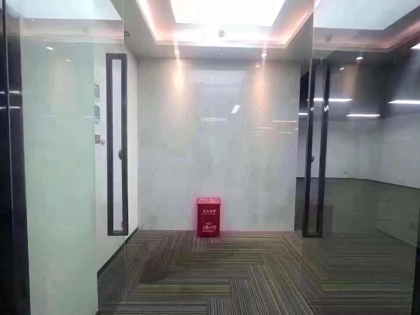 科技园南区双地铁口写字楼75米招租喽喂！！！