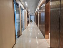 盐田新出地铁口办公室面积300平4+1格局还有其他户型可选