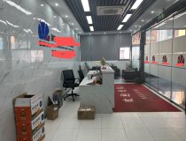 西乡12号线黄田地铁口新出2200平带精装修厂房出租