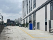 东凤镇全新标准厂房出租，可分租，可环评，交通便利，国道旁