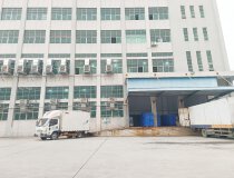 深圳公明新出楼上2300平带精装修办公室合同3年起空地大