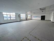 东城工业园厂房出租二楼750方，现成装修办公室，价格便宜