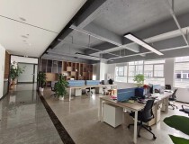 龙岗宝龙工业园区楼上1500平方精装办公室