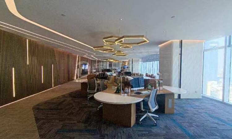 出租深圳坪山创新广场写字楼300平方50平方起分带办公家具。