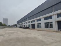 单层标准钢结构新建厂房，层高12米，牛腿9米，长度128米，