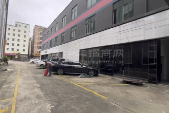 龙岗宝龙龙东工业区独院厂房8700平可分租带精装办公室易招工
