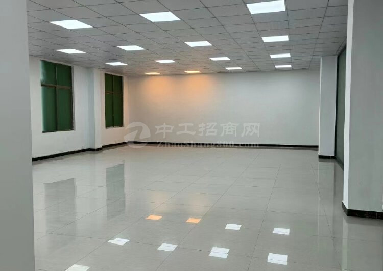 竹料工业区标准办公写字楼12000方，大小可分割8