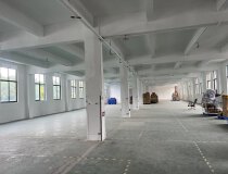 平湖山厦工业区二楼正常2000平方厂房仓库出租现成装修