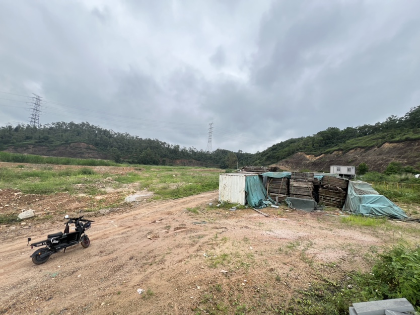 龙岗坪地主干道边上新出空地50000平3