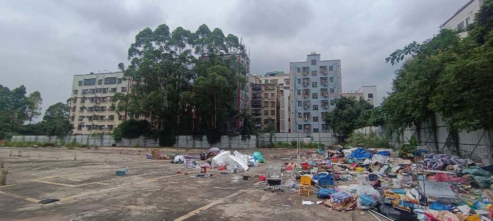 龙华区大浪南路宝山新村6500平硬化场地出租1