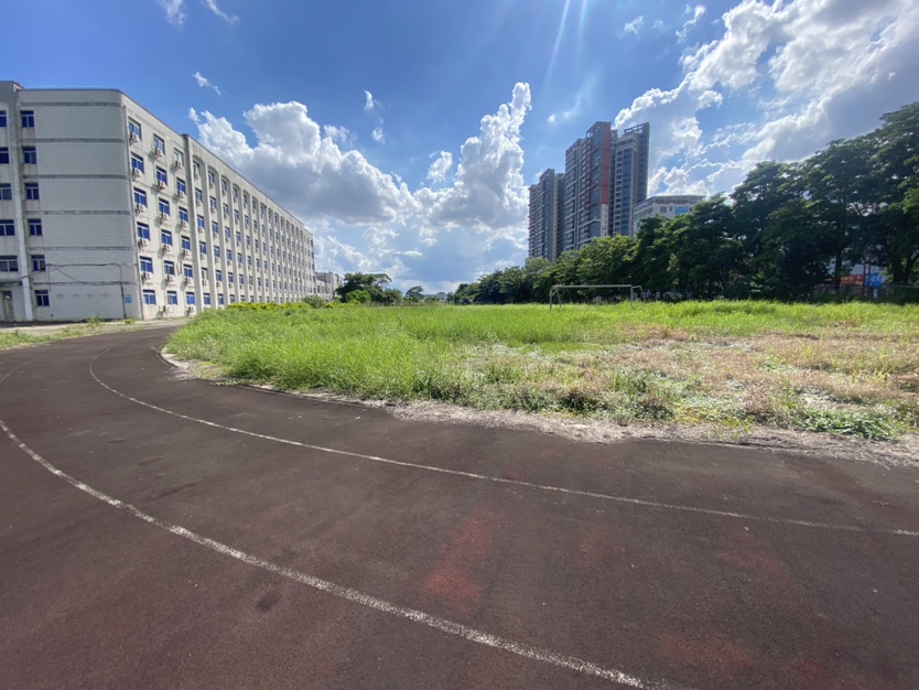 10,000平方空地出租，带有两百多间宿舍3