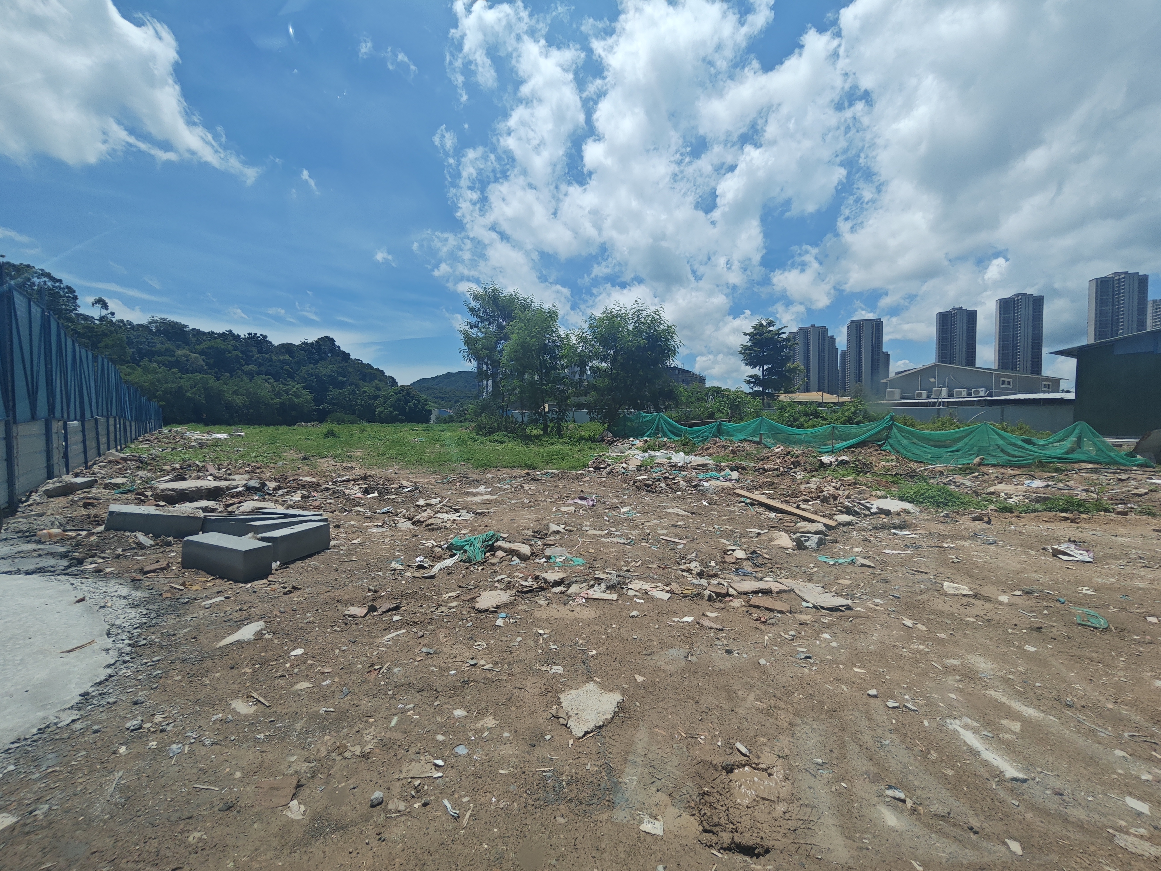 火炬红本空地20亩沙石地面非常平整大小可分租不限制行业1